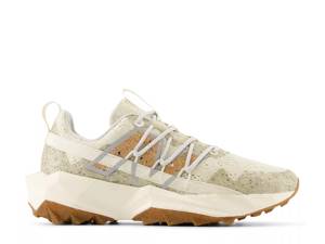 Featuring the women's New Balance Tektrel Trail Running Shoe. Click to shop women's running shoes at DSW Designer Shoe Warehouse