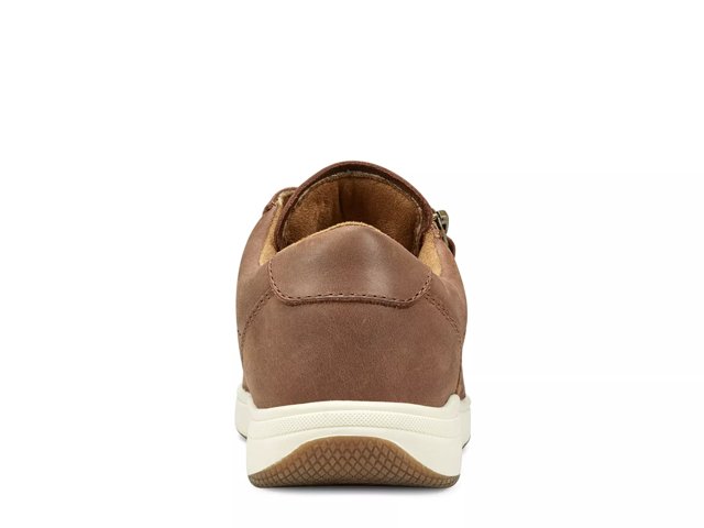 Netta Sneaker