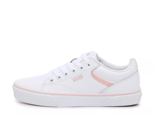 Seldan Sneaker - Women's