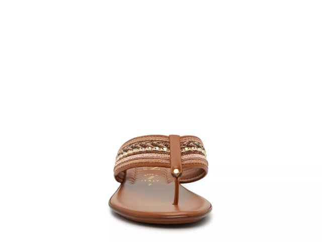 Zali Sandal