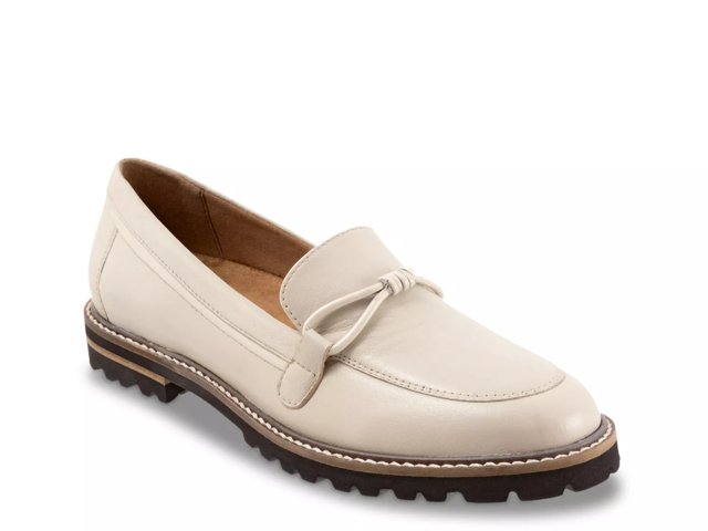 Fiora Loafer