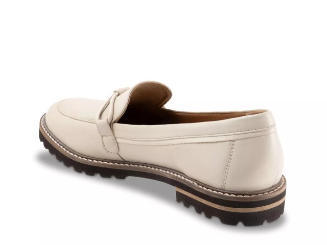 Fiora Loafer