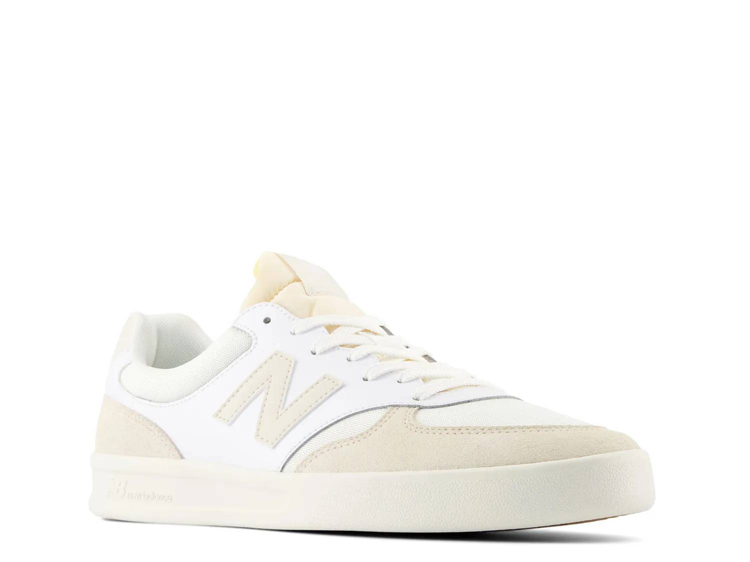 CT300 v3 Court Sneaker