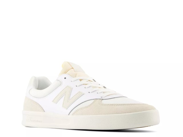 CT300 v3 Court Sneaker