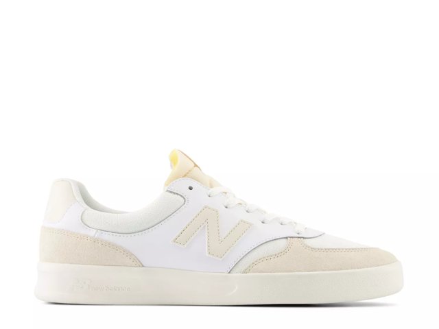 CT300 v3 Court Sneaker