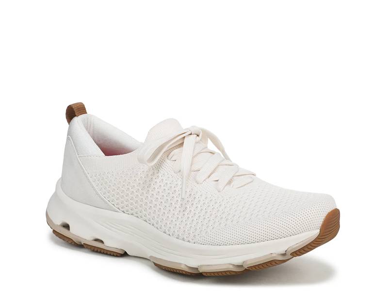 Devotion Fuse Walking Sneaker - Women's