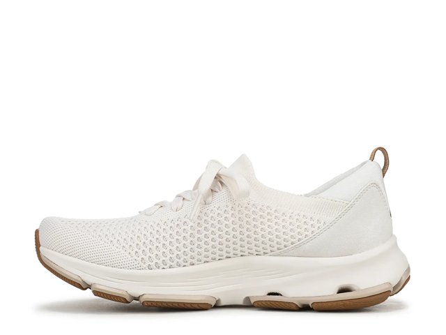 Devotion Fuse Walking Sneaker - Women's