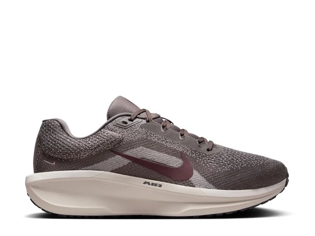 Winflo 11 Running Shoe - Men's