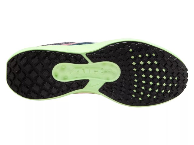 Winflo 11 Running Shoe - Men's