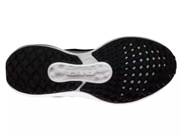 Winflo 11 Running Shoe - Men's