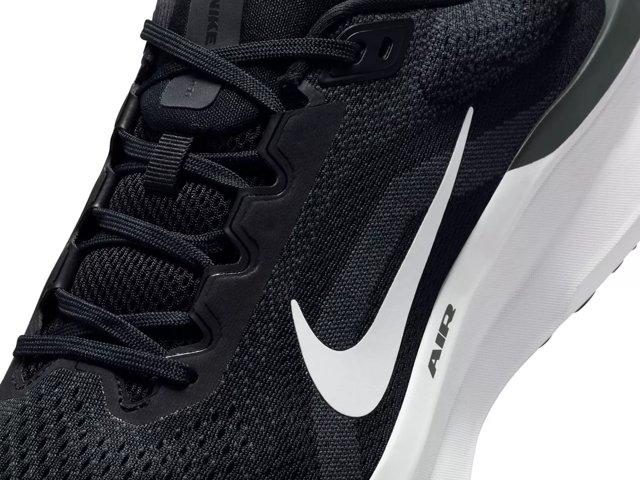 Nike Winflo 11 Running Shoe - Men's - Free Shipping | DSW