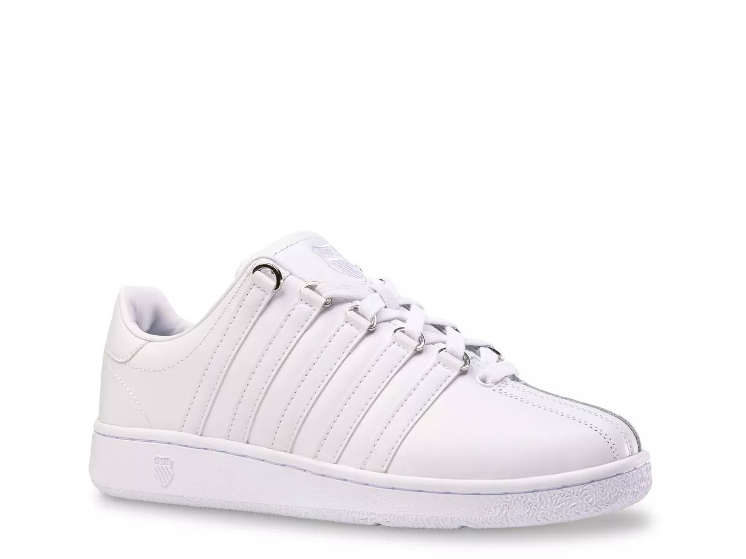 Classic VN Sneaker - Women's