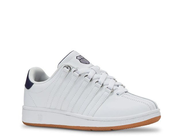 Classic VN Sneaker - Women's