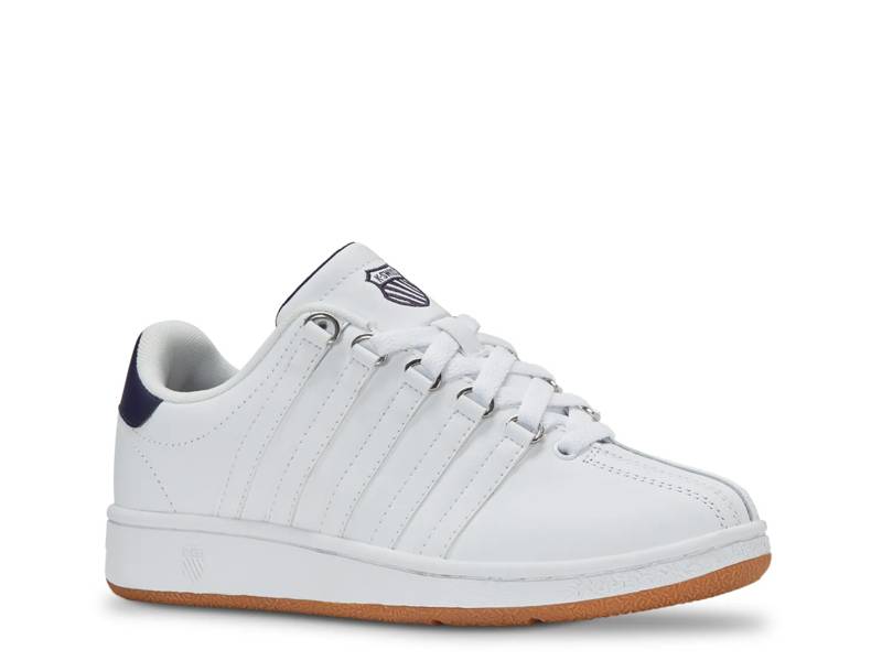 Classic VN Sneaker - Women's
