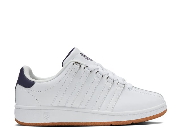 Classic VN Sneaker - Women's