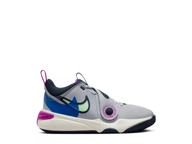 Team Hustle D 11 Basketball Sneaker - Kids'