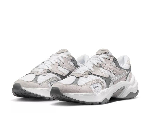 AL8 Sneaker - Women's