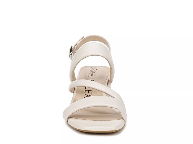 Celia Sandal