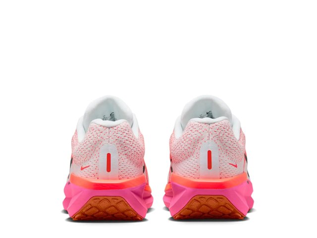 Winflo 11 Running Shoe - Women's