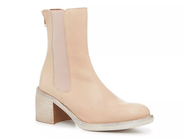 Essential Chelsea Boot