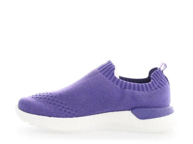 B10 Unite Slip-On Sneaker
