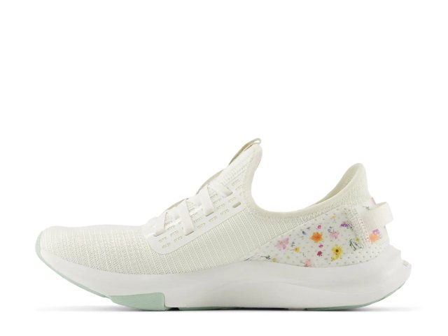 DynaSoft Nergize Sport v2 Sneaker - Women's