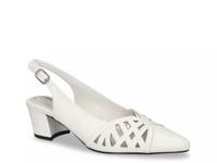 Bizzy Pump White view