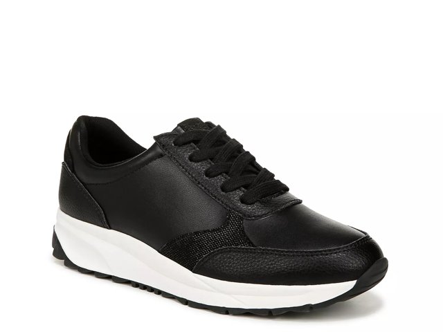 Shay Sneaker