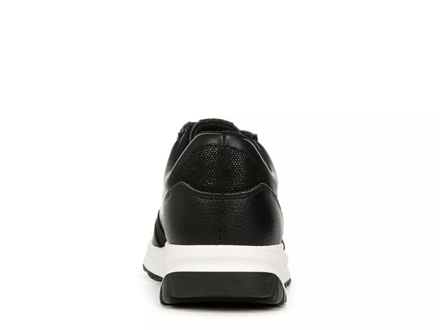 Shay Sneaker