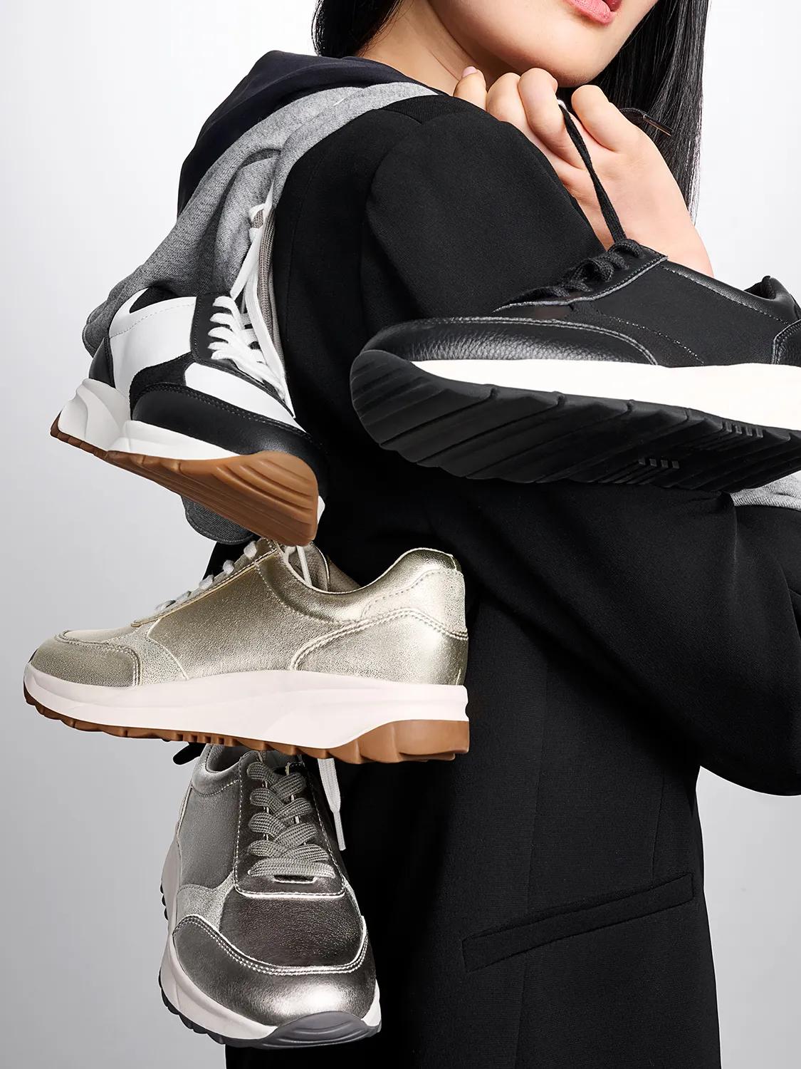 Shay Sneaker