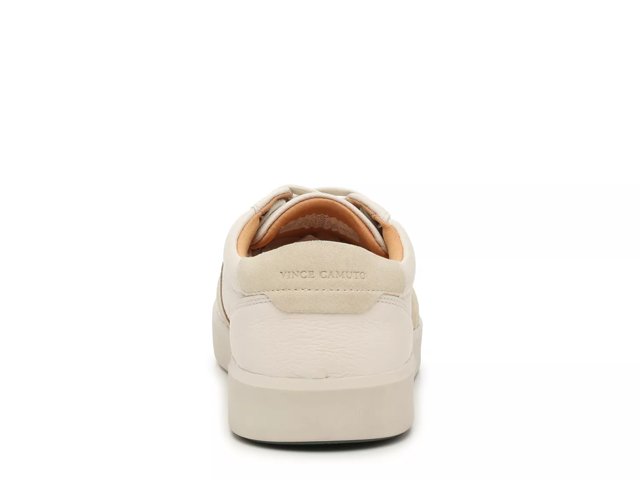 Neela Sneaker