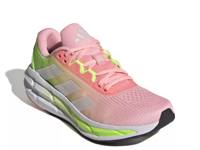 Questar 3 Running Shoe - Women's Light Pink view