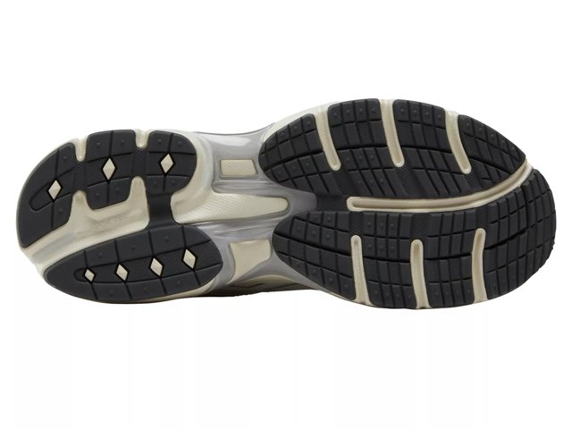 Premier Road Plus VI Sneaker - Women's