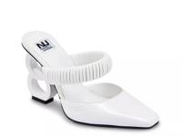 Luna Pump White view