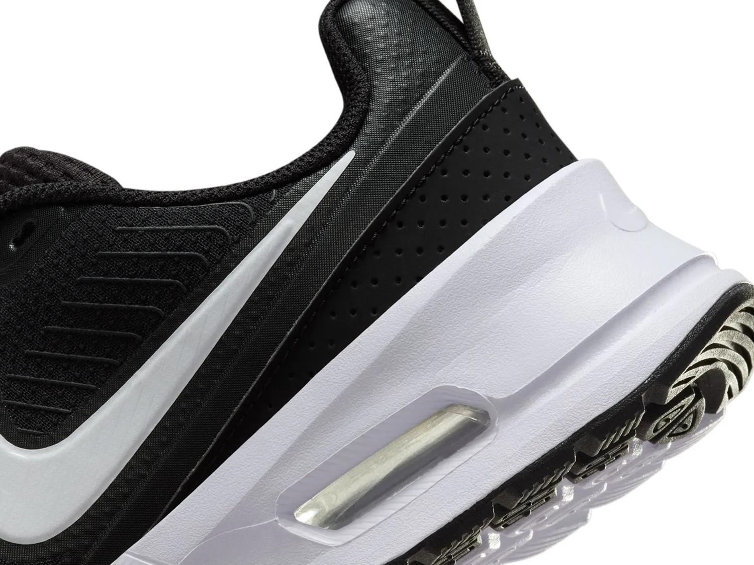 Air Max Nuaxis Sneaker