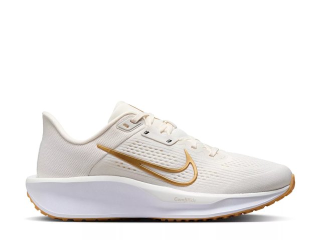 Quest 6 Running Shoe - Women's