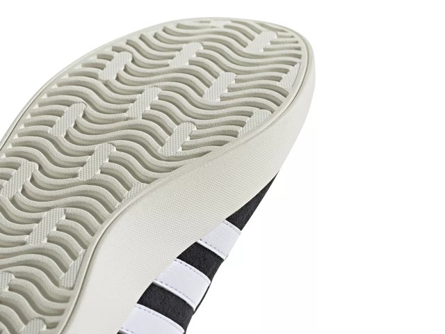 adidas gazelle silver green womens adidas Women's Avacourt 2