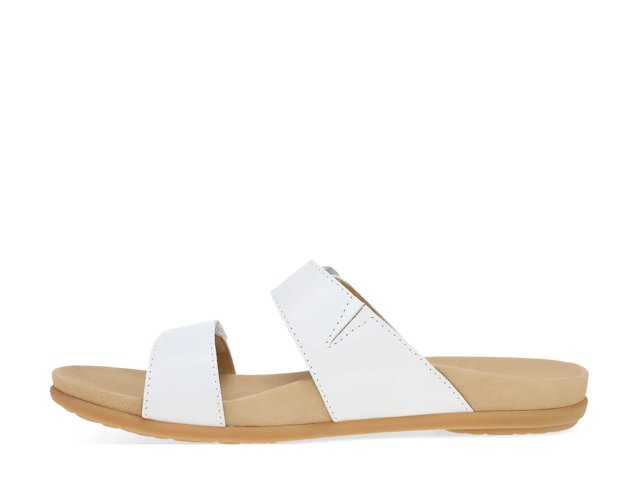 Justine Sandal
