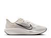 Quest 6 Running Shoe - Men's White/Black view