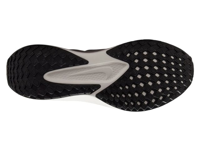 Quest 6 Running Shoe - Men's