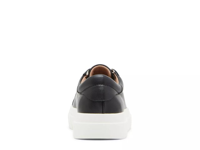 Venna Platform Sneaker