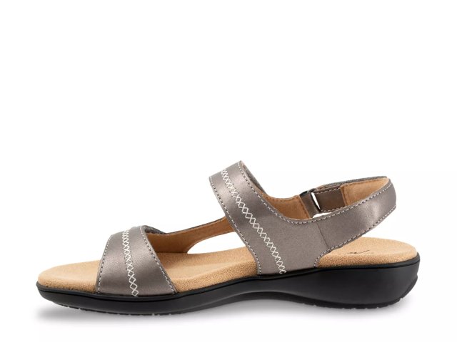 Romi Sandal