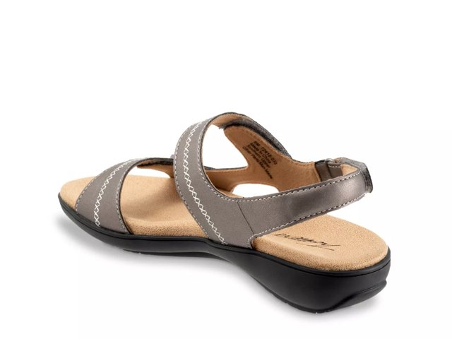Romi Sandal