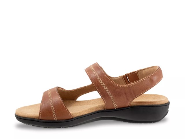 Romi Sandal