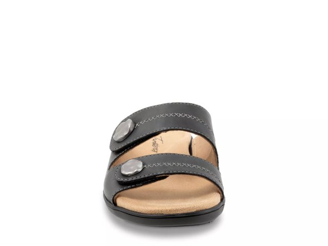 Ruthie Sandal