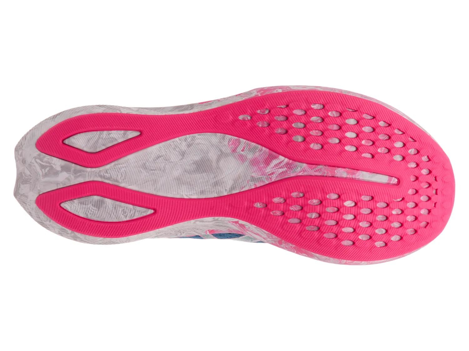 Noosa Tri 16 Running Shoe - Women's