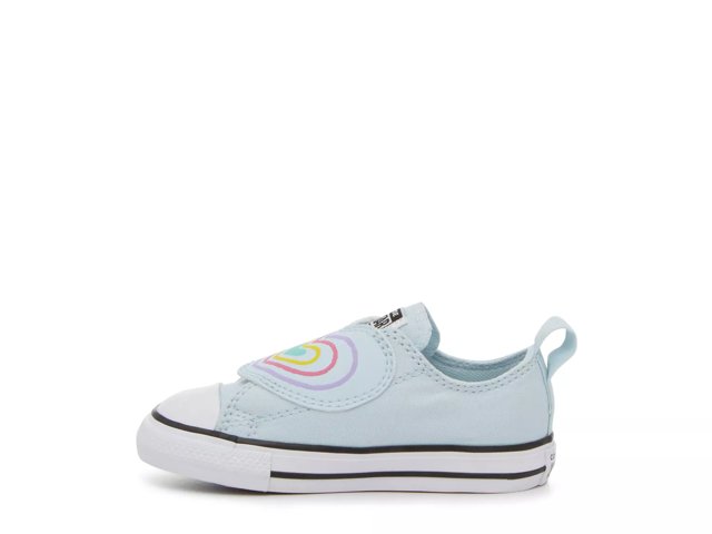 Chuck Taylor All Star Heart Strap Sneaker - Kids'