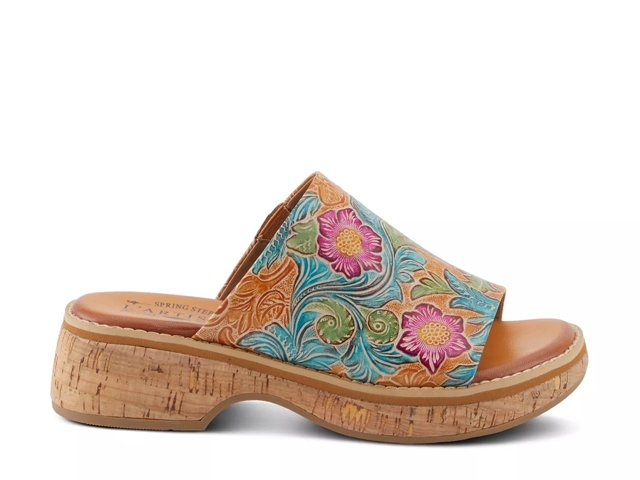 Aldina Sandal