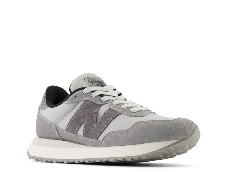 237 Sneaker - Women's