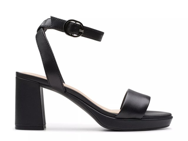 Ambyrlyn Sandal